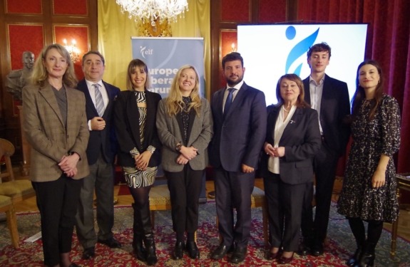 ЛИПА представи книга, посветена на състоянието на пазара на труда в Европа ЛИПА представи книга, посветена на състоянието на пазара на труда в Европа